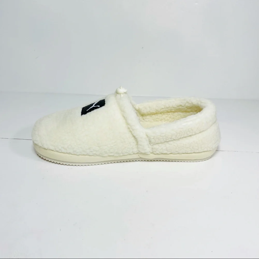 Men's Puma Tuff Mocc Sherpa Slippers Men’s‎ Size 9 Cream.